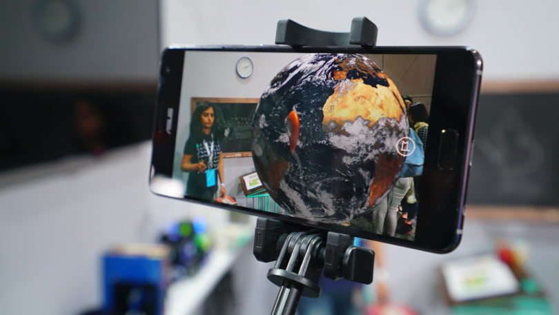 A Tool for Teaching Students Robot Programming A Tool for Teaching Students Robot Programming