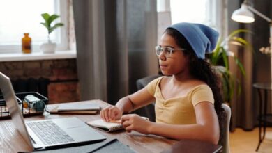 How Parents Can Foster STEM Learning Beyond the Classroom